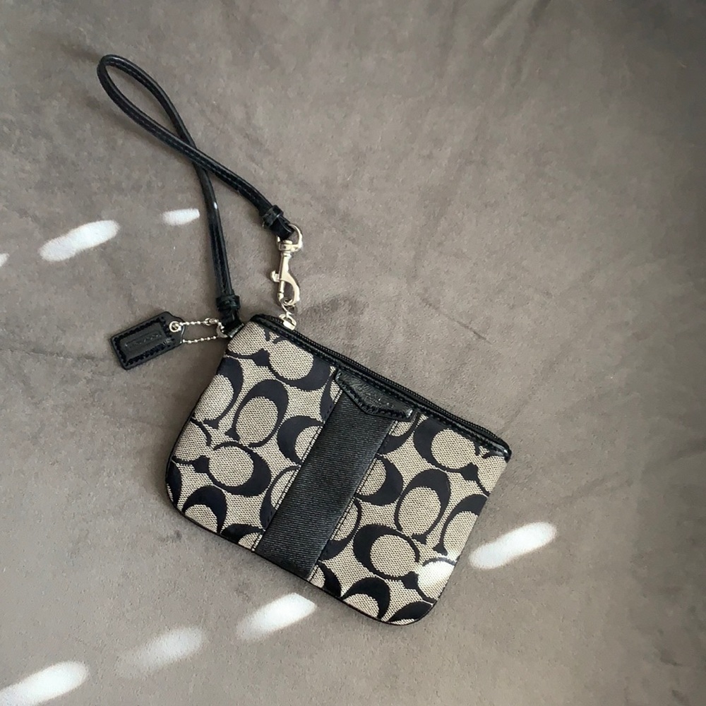 NWOT coach wristlet